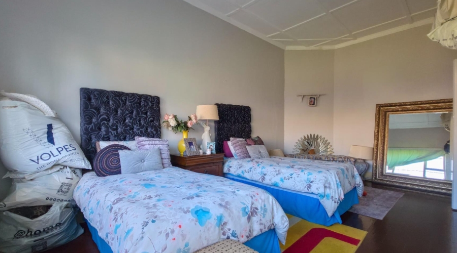 5 Bedroom Property for Sale in Selborne Eastern Cape